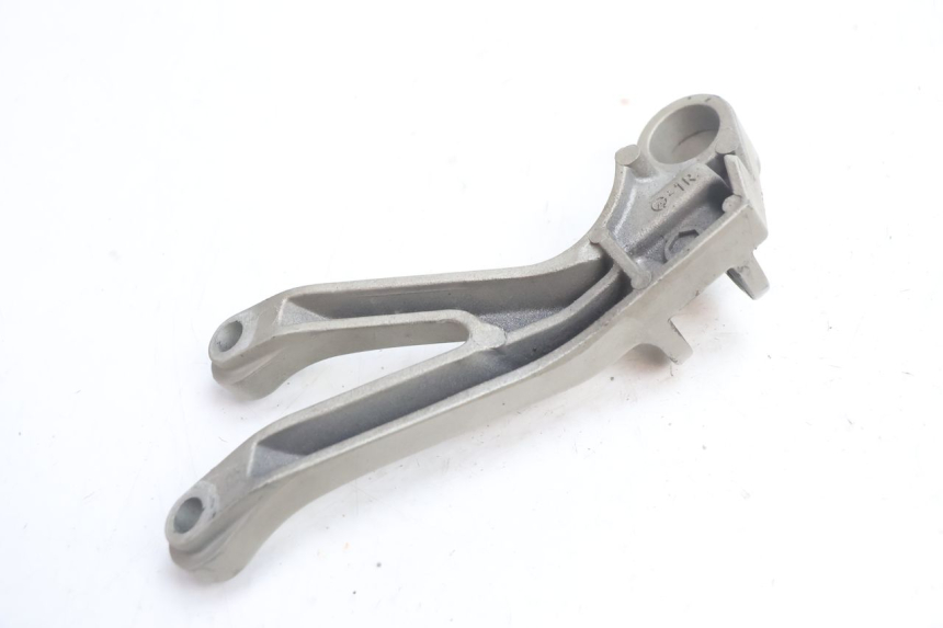 photo de FUSSRASTEN HALTEPLATTEN HINTEN RECHT KAWASAKI ZX-6R ZX6R 600 (2000 - 2002) - Details der Befestigungspunkte