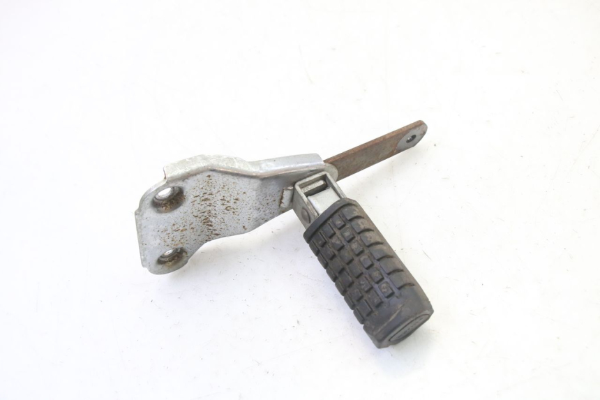 photo de FUSSRASTEN HALTEPLATTEN HINTEN LINKS APRILIA CLASSIC 125 (1995 - 2001) - Zoom auf Gebrauchszustand