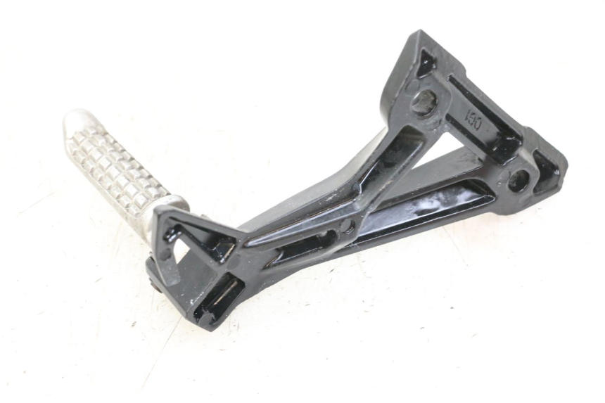 photo de FUSSRASTEN HALTEPLATTEN HINTEN LINKS EBROH BRAVO GLE 1 (2020 - 2024) - Technische Nahaufnahme