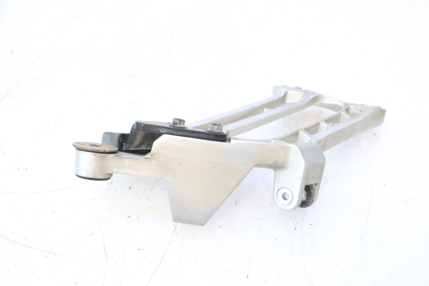 photo de FUSSRASTEN HALTEPLATTEN HINTEN LINKS YAMAHA FJR 1300 (2001 - 2005) - Zoom auf Gebrauchszustand