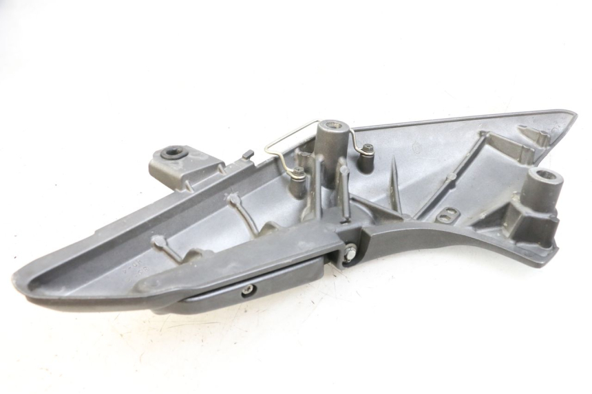 photo de FUSSRASTEN HALTEPLATTEN HINTEN LINKS HONDA FJS SILVER WING SILVERWING 400 (2005 - 2008) - Technische Nahaufnahme