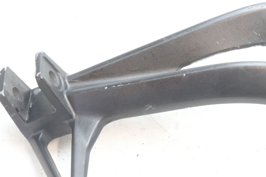 photo de FUSSRASTEN HALTEPLATTEN HINTEN LINKS YAMAHA FZ8 800 (2010 - 2016) - Details der Befestigungspunkte