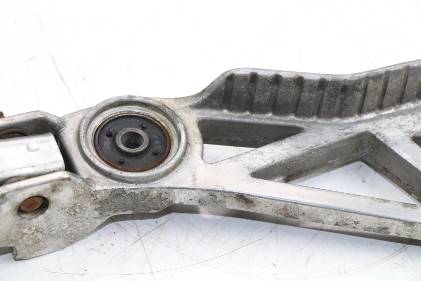 photo de FUSSRASTEN HALTEPLATTEN HINTEN LINKS YAMAHA FZX FAZER 750 (1987 - 1998) - Charakteristische Merkmale