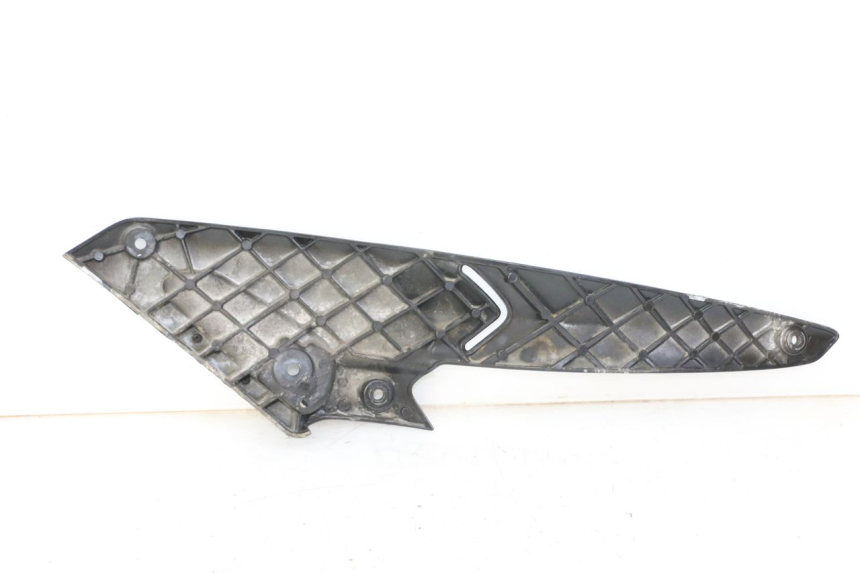 photo de FUSSRASTEN HALTEPLATTEN HINTEN LINKS GILERA NEXUS 300 (2008 - 2013) - Zoom auf Gebrauchszustand