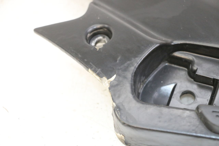 photo de FUSSRASTEN HALTEPLATTEN HINTEN LINKS GILERA NEXUS 300 (2008 - 2013) - Details der Befestigungspunkte