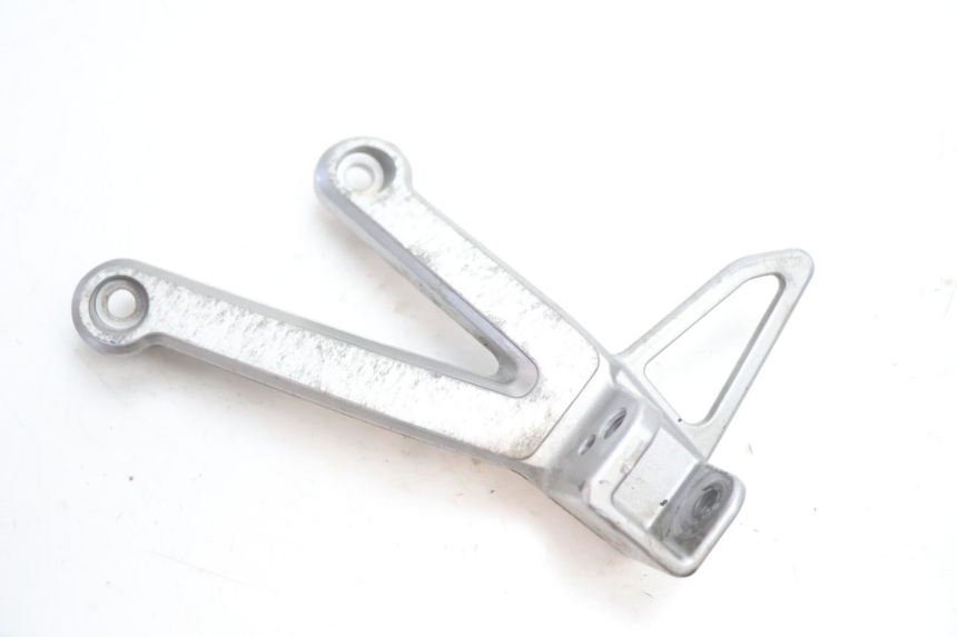 photo de FUSSRASTEN HALTEPLATTEN HINTEN LINKS SUZUKI GSF N BANDIT 1200 (2001 - 2005) - Hauptansicht