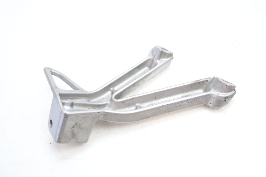 photo de FUSSRASTEN HALTEPLATTEN HINTEN LINKS SUZUKI GSF N BANDIT 1200 (2001 - 2005) - Alternative Perspektive