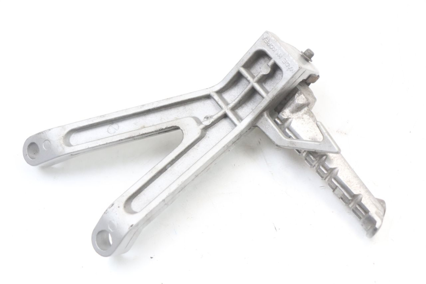 photo de FUSSRASTEN HALTEPLATTEN HINTEN LINKS HYOSUNG GTR 125 (2006 - 2008) - Gesamtansicht des Produkts