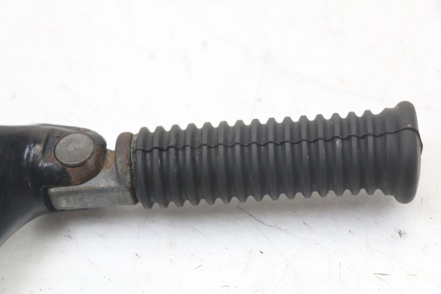 photo de FUSSRASTEN HALTEPLATTEN HINTEN LINKS HARLEY DAVIDSON SPORTSTER XL CUSTOM 883 (1999 - 2006) - Technische Nahaufnahme