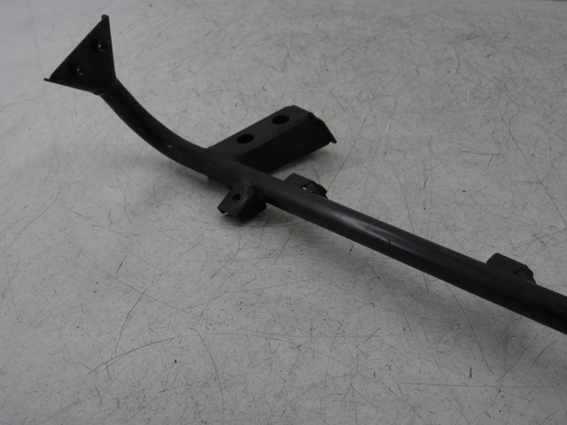 photo de FUSSRASTEN HALTEPLATTEN HINTEN LINKS HONDA FES PANTHEON 125 (2003 - 2007) - Detailansicht des Bauteils