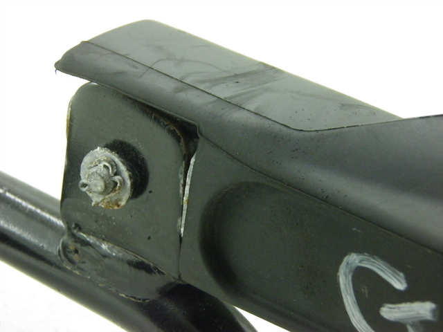 photo de FUSSRASTEN HALTEPLATTEN HINTEN LINKS HONDA FES S-WING SWING ABS 125 (2007 - 2015) - Technische Nahaufnahme