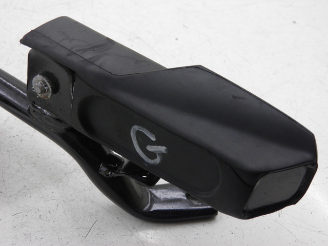 photo de FUSSRASTEN HALTEPLATTEN HINTEN LINKS HONDA FES S-WING SWING ABS 125 (2007 - 2015) - Oberflächenzustand und Material