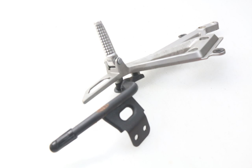 photo de LINKS HINTERE FUßRASTENHALTERUNG HONDA INTEGRA NC D 750 (2016 - 2018) - Details der Befestigungspunkte