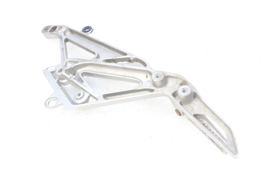 photo de LINKS HINTERE FUßRASTENHALTERUNG HONDA INTEGRA NC D 750 (2016 - 2018) - Zoom auf Gebrauchszustand