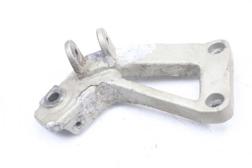 photo de FUSSRASTEN HALTEPLATTEN HINTEN LINKS KAWASAKI GTR 1000 (1994 - 2004) - Zoom auf Gebrauchszustand