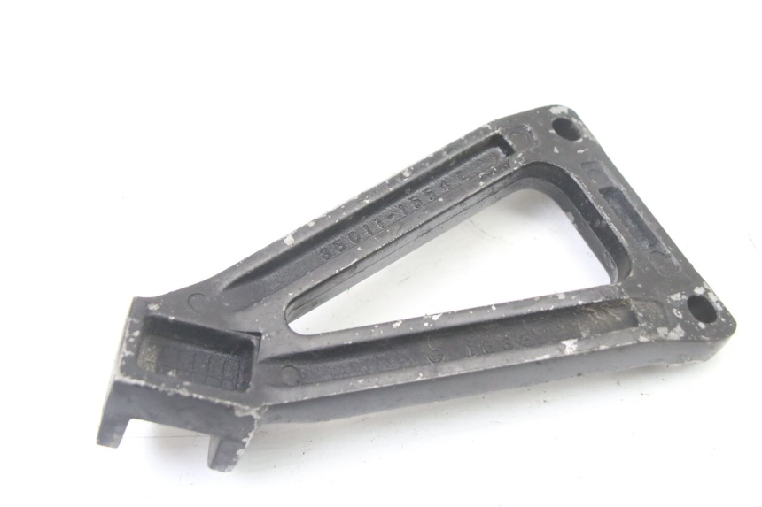 photo de FUSSRASTEN HALTEPLATTEN HINTEN LINKS KAWASAKI ZR7 ZR-7 S 750 (1999 - 2004) - Zoom auf Gebrauchszustand