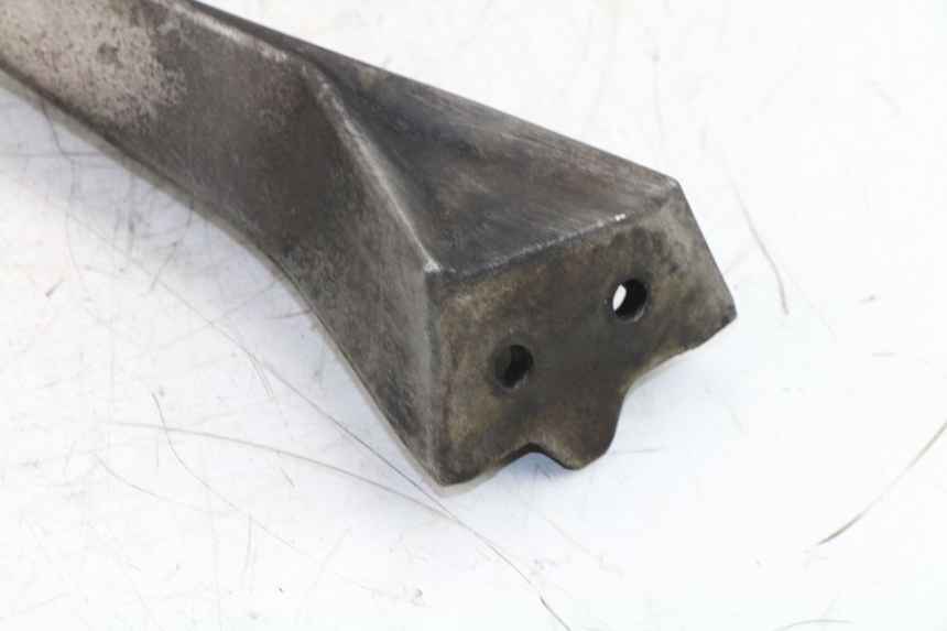 photo de FUSSRASTEN HALTEPLATTEN HINTEN LINKS KTM DUKE 390 (2013 - 2017) - Details der Befestigungspunkte