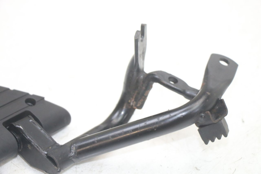 photo de FUSSRASTEN HALTEPLATTEN HINTEN LINKS KYMCO PEOPLE S 125 (2000 - 2008) - Zoom auf Gebrauchszustand