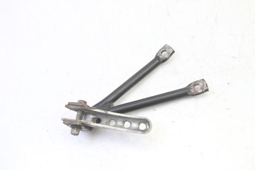 photo de LINKS HINTERE FUßRASTENHALTERUNG RIEJU MRT 50 (2018 - 2021) - Technische Nahaufnahme