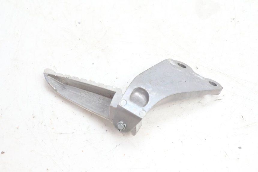 photo de FUSSRASTEN HALTEPLATTEN HINTEN LINKS YAMAHA N-MAX NMAX 125 (2021 - 2024) - Details der Befestigungspunkte
