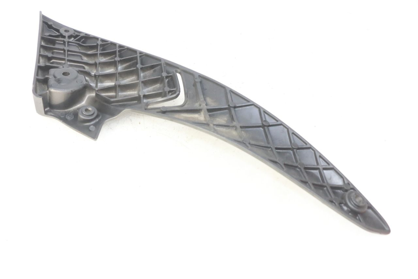 photo de LINKS HINTERE FUßRASTENHALTERUNG GILERA NEXUS 125 (2009 - 2013) - Zoom auf Gebrauchszustand