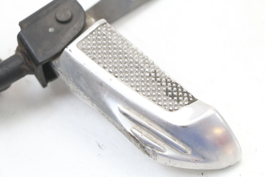 photo de FUSSRASTEN HALTEPLATTEN HINTEN LINKS HONDA NHX LEAD 110 (2008 - 2010) - Detailansicht des Bauteils