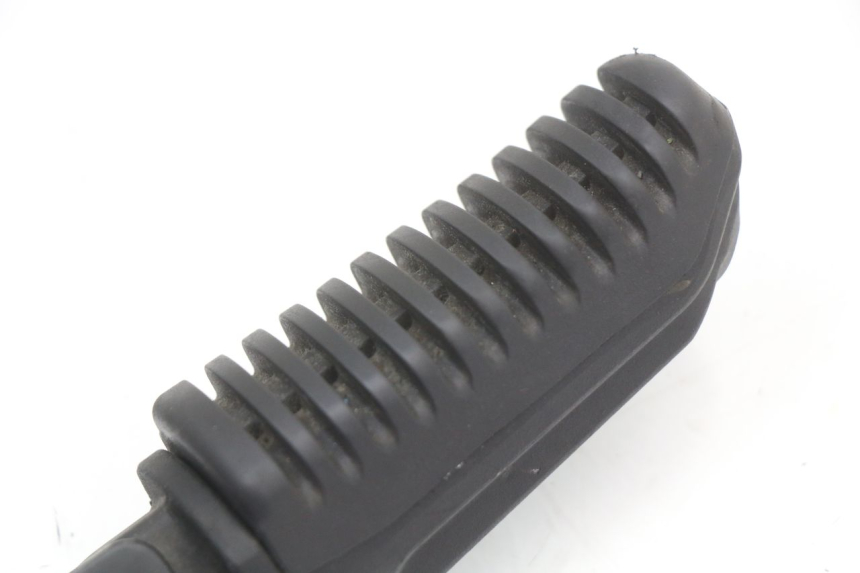 photo de FUSSRASTEN HALTEPLATTEN HINTEN LINKS ASTOR ORCAL 125 (2015 - 2017) - Zoom auf Gebrauchszustand