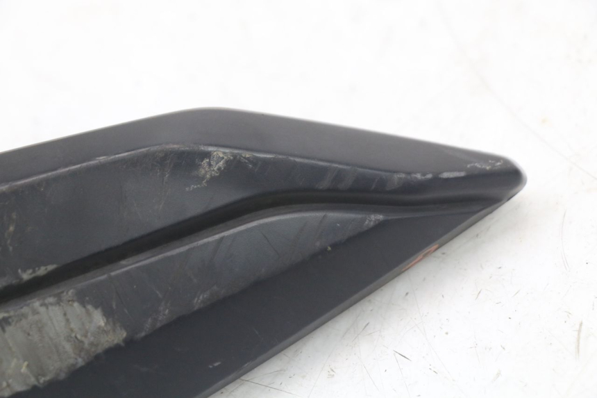 photo de FUSSRASTEN HALTEPLATTEN HINTEN LINKS PEUGEOT BELVILLE 125 (2017 - 2021) - Zoom auf Gebrauchszustand