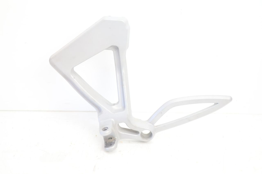 photo de FUSSRASTEN HALTEPLATTEN HINTEN LINKS CAN-AM SPYDER RS 1000 (2008 - 2012) - Hauptansicht