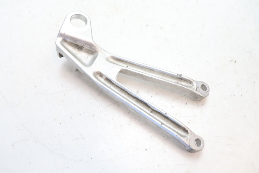 photo de FUSSRASTEN HALTEPLATTEN HINTEN LINKS DUCATI SS IE DS CARENEE 1000 (2002 - 2006) - Zoom auf Gebrauchszustand