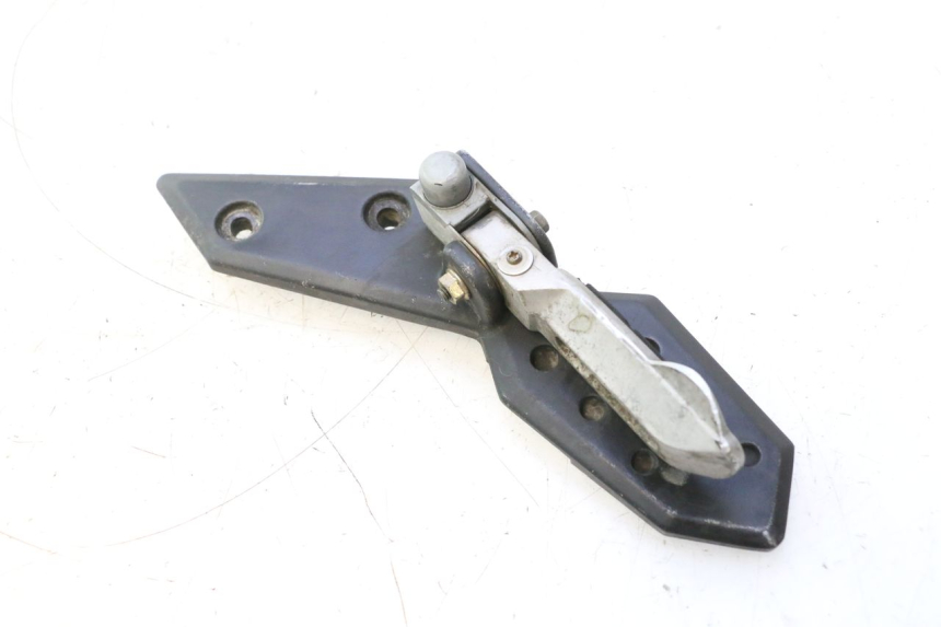 photo de FUSSRASTEN HALTEPLATTEN HINTEN LINKS KYMCO SUPER 8 2T 50 (2007 - 2013) - Detailansicht des Bauteils