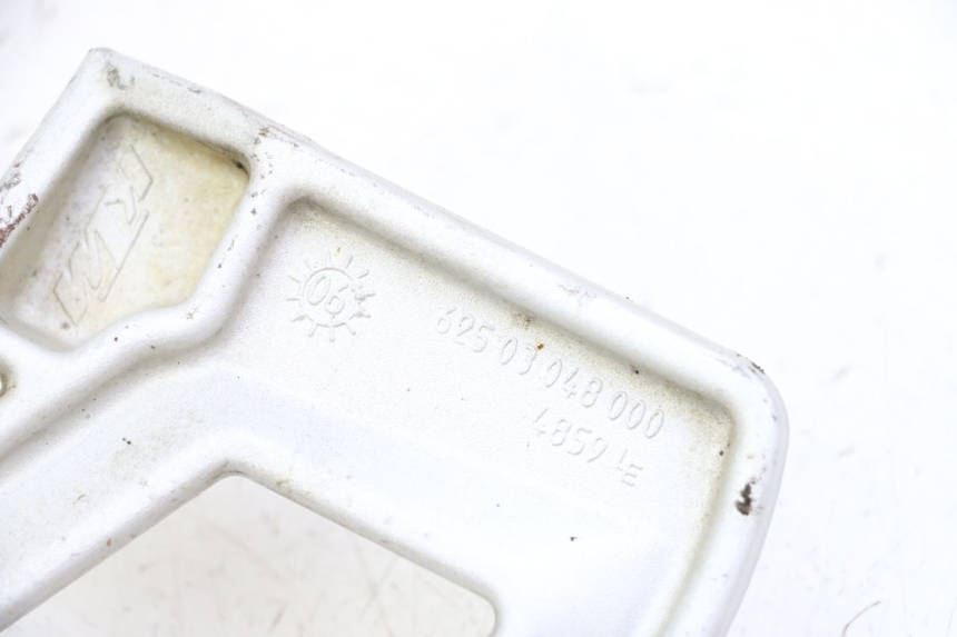 photo de FUSSRASTEN HALTEPLATTEN HINTEN LINKS KTM SUPERENDURO R 950 (2005 - 2009) - Alternative Perspektive