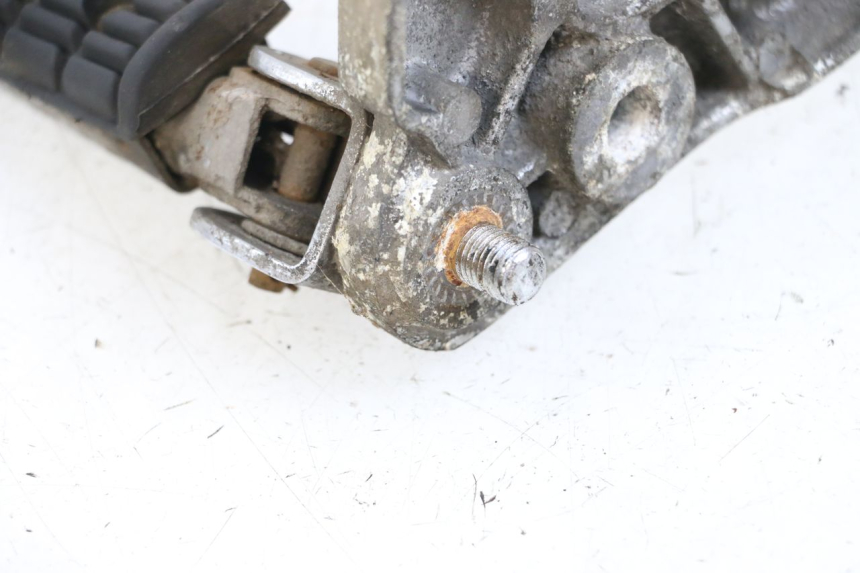 photo de FUSSRASTEN HALTEPLATTEN HINTEN LINKS YAMAHA XJ F 900 (1983 - 1994) - Technische Nahaufnahme