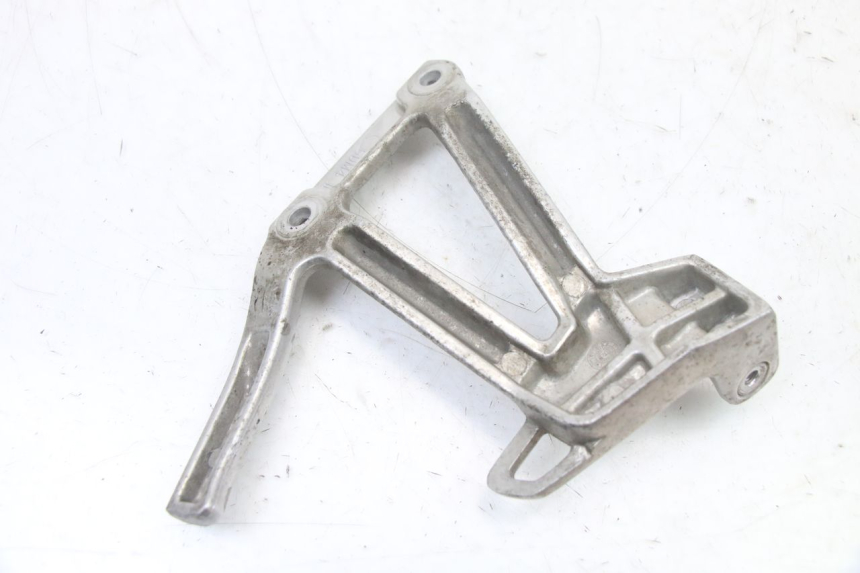 photo de FUSSRASTEN HALTEPLATTEN HINTEN LINKS YAMAHA FZS FAZER 600 (2001 - 2003) - Alternative Perspektive