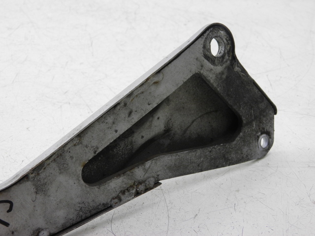 photo de FUSSRASTEN HALTEPLATTEN HINTEN LINKS YAMAHA YBR CUSTOM 125 (2008 - 2010) - Zoom auf Gebrauchszustand