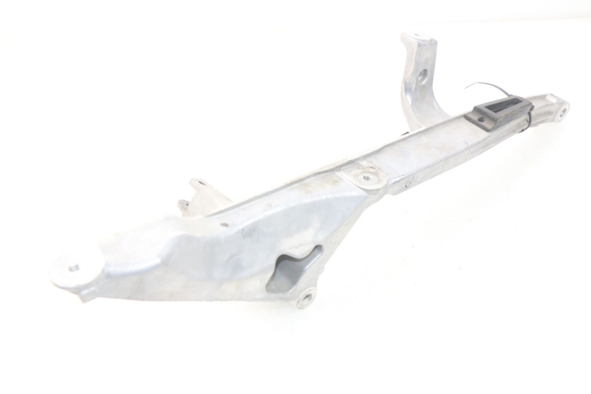 photo de FUSSRASTEN HALTEPLATTEN HINTEN LINKS YAMAHA YP T-MAX TMAX 530 (2017 - 2020) - Detailansicht des Bauteils