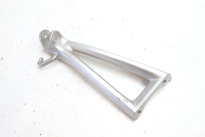 photo de FUSSRASTEN HALTEPLATTEN HINTEN LINKS YAMAHA YZF R6 600 (2008 - 2009) - Detailansicht des Bauteils