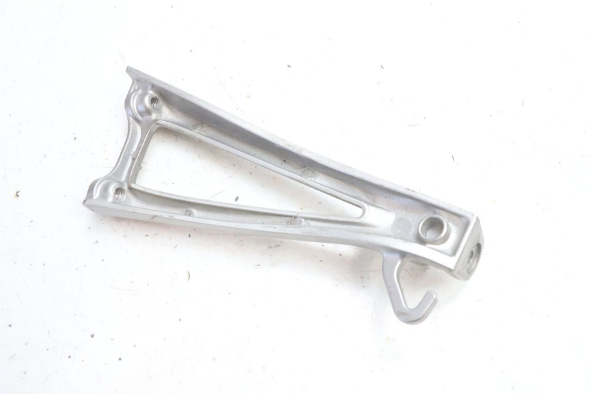 photo de FUSSRASTEN HALTEPLATTEN HINTEN LINKS YAMAHA YZF R6 600 (2008 - 2009) - Alternative Perspektive