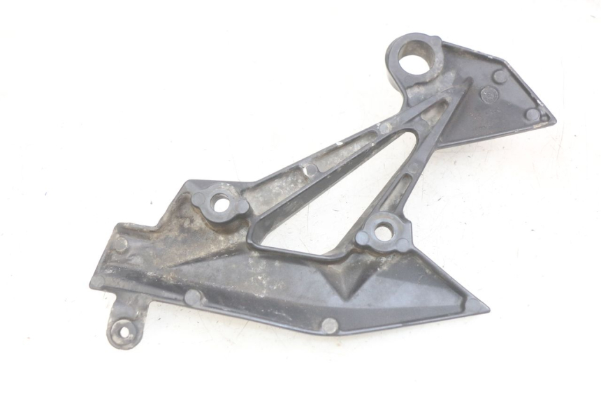 photo de HALTERUNG FüR LINKEN HINTEREN FUßRASTEN KAWASAKI Z 750 (2007 - 2013) - Detailansicht des Bauteils