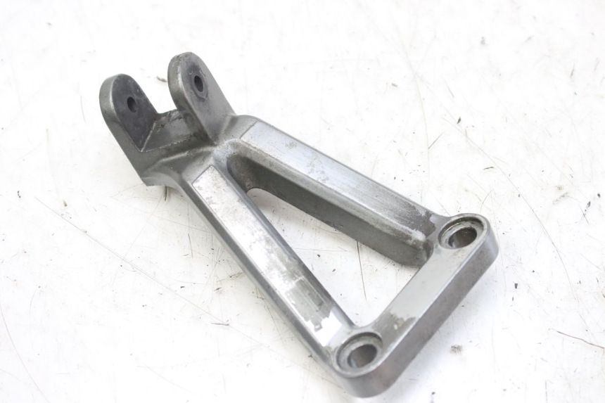 photo de LINKS HINTERER FUßRASTENHALTER KAWASAKI ZX-6R ZX6R 600 (1995 - 1997) - Technische Nahaufnahme