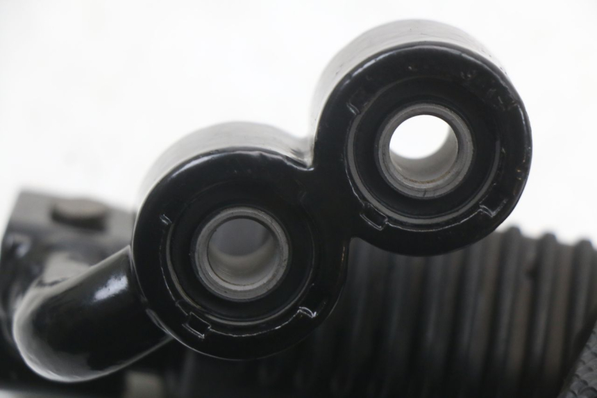 photo de FUSSRASTEN HALTEPLATTEN VORN RECHT ARCHIVE CAFE RACER 4T 50 (2019 - 2024) - Details der Befestigungspunkte