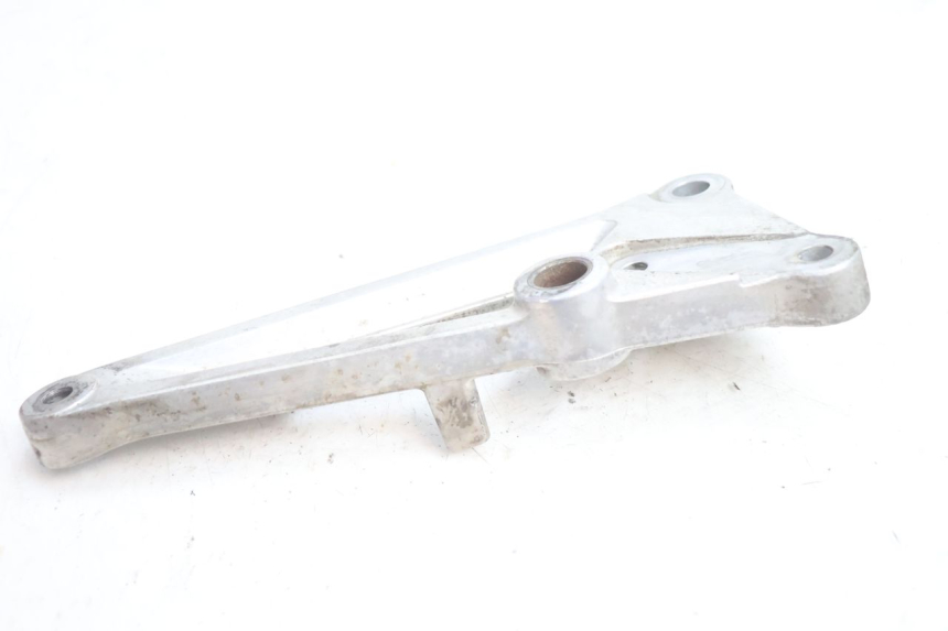 photo de FUSSRASTEN HALTEPLATTEN VORN RECHT HONDA CB TWO FIFTY 250 (1991 - 2002) - Alternative Perspektive