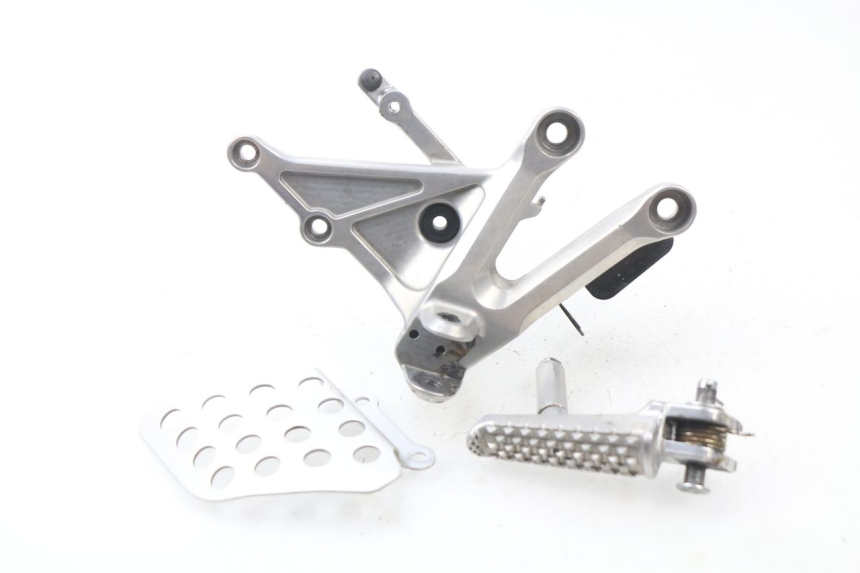 photo de FUSSRASTEN HALTEPLATTEN VORN RECHT HONDA CBR RR FIREBLADE 1000 (2006 - 2007) - Hauptansicht