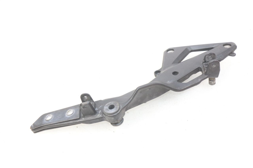 photo de FUSSRASTEN HALTEPLATTEN VORN RECHT HONDA CBRF CBR-F PC41 600 (2011 - 2013) - Alternative Perspektive