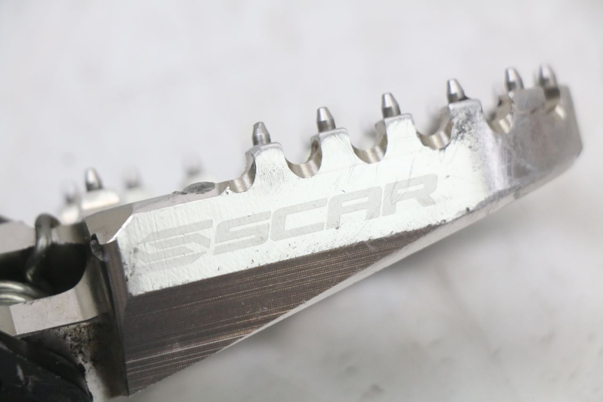 photo de FUSSRASTEN HALTEPLATTEN VORN RECHT HONDA CRF R 250 (2020 - 2021) - Alternative Perspektive