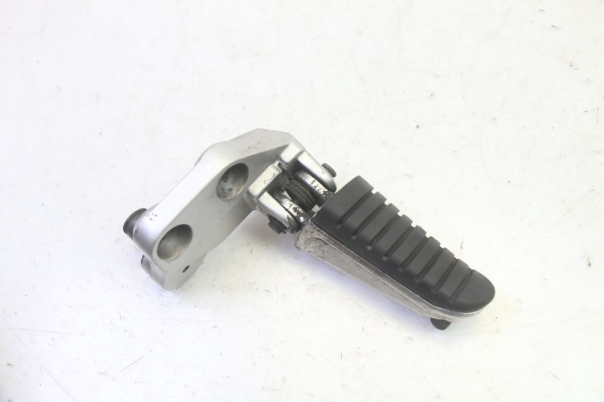 photo de FUSSRASTEN HALTEPLATTEN VORN RECHT SUZUKI DL V STROM 1000 (2002 - 2007) - Hauptansicht