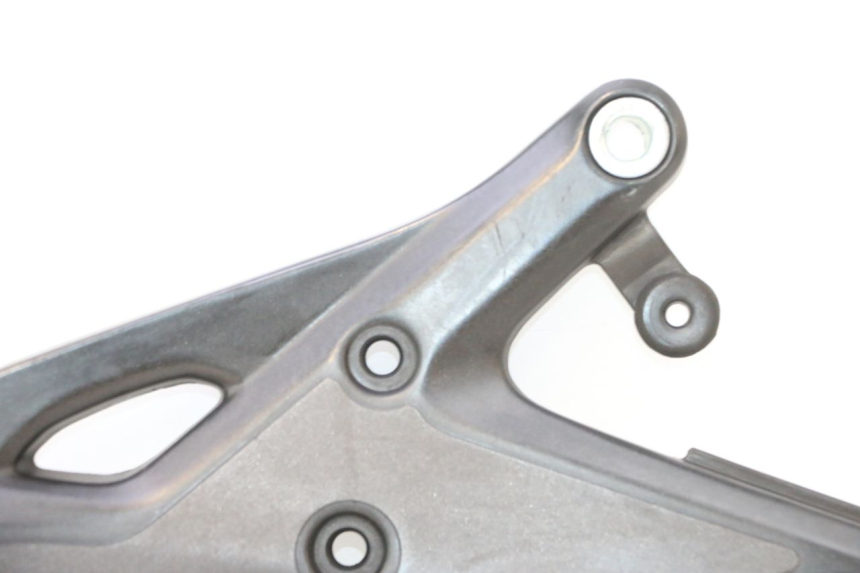 photo de FUSSRASTEN HALTEPLATTEN VORN RECHT KAWASAKI ER-6 ER6 F ABS 650 (2012 - 2016) - Weitere Ansicht des Artikels
