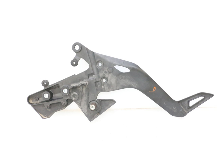 photo de FUSSRASTEN HALTEPLATTEN VORN RECHT KAWASAKI ER-6 ER6 F ABS 650 (2012 - 2016) - Oberflächenzustand und Material