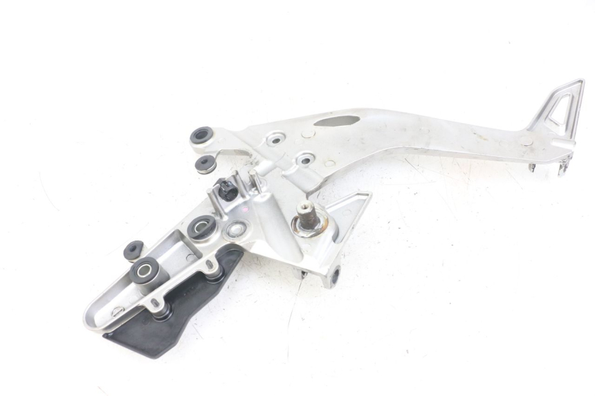 photo de FUSSRASTEN HALTEPLATTEN VORN RECHT KAWASAKI ER-6 ER6 N 650 (2012 - 2016) - Detailansicht des Bauteils