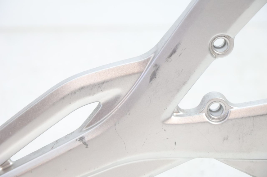 photo de FUSSRASTEN HALTEPLATTEN VORN RECHT KAWASAKI ER-6 ER6 N 650 (2005 - 2009) - Technische Nahaufnahme
